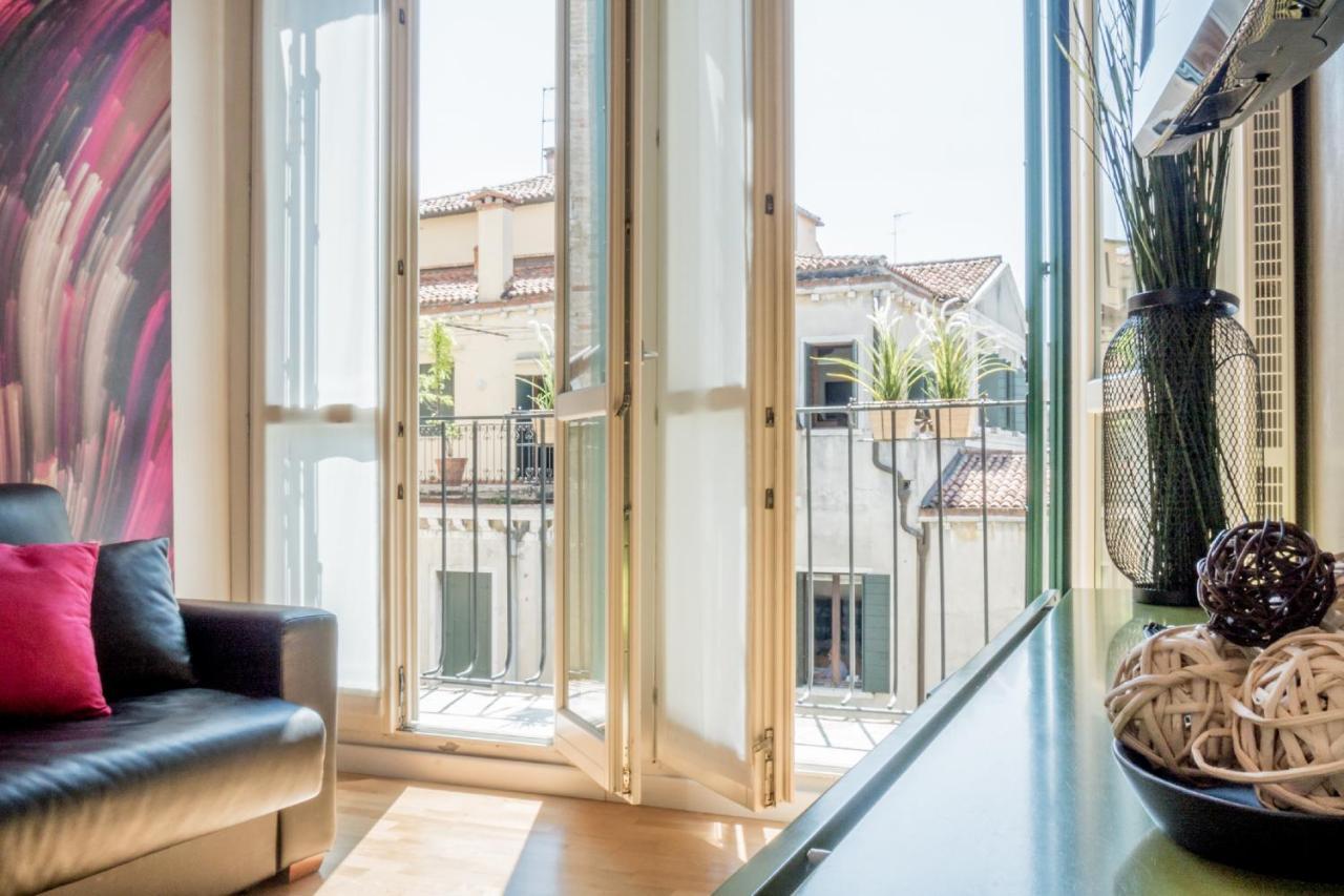 San Polo Design Apartments By Wonderful Italy Veneţia Exterior foto