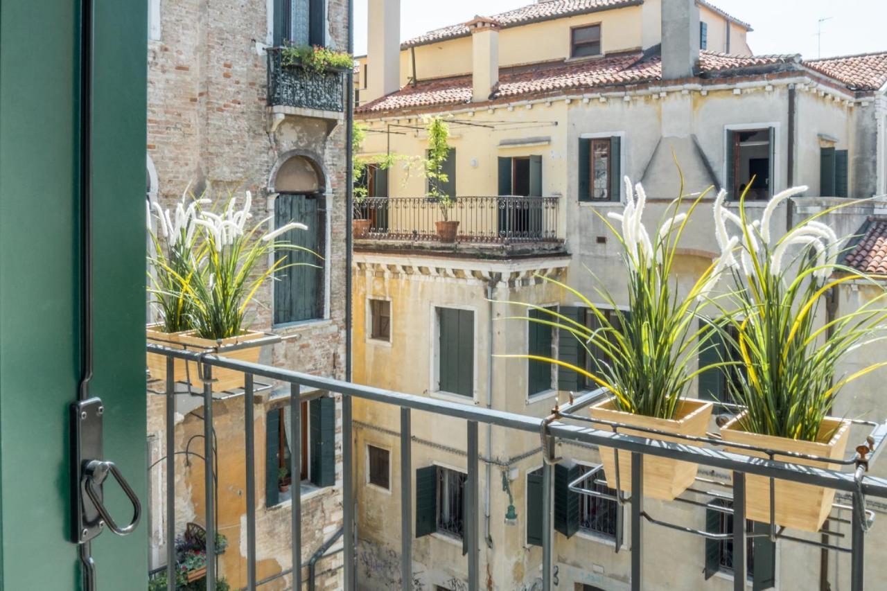 San Polo Design Apartments By Wonderful Italy Veneţia Exterior foto